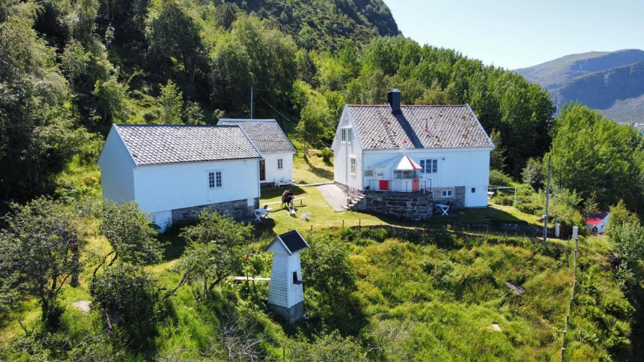 לינה וארוחת בוקר Rödberg Ulvesund Fyr מראה חיצוני תמונה